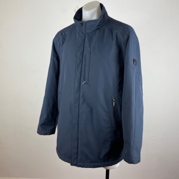 Tumi Heavy Technical Jacket - Like New - Picture 4 of 10
